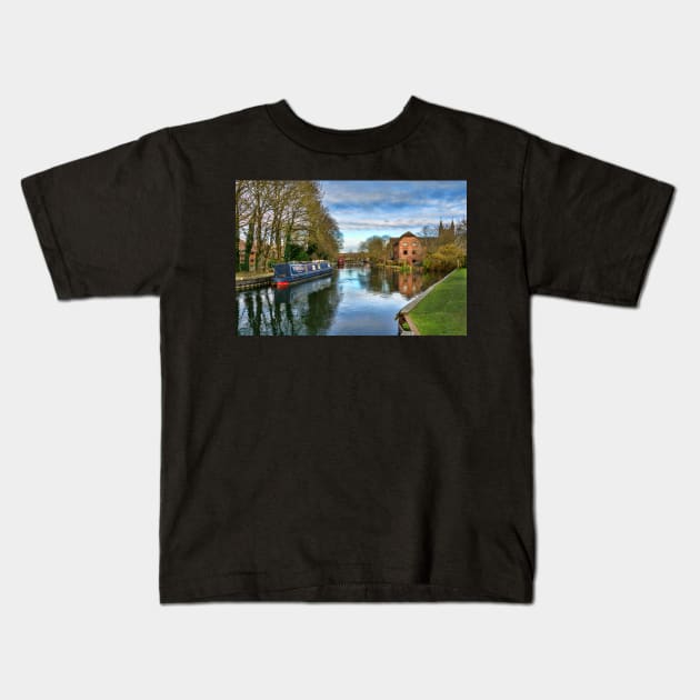 The Kennet At West Mills Newbury Kids T-Shirt by IanWL